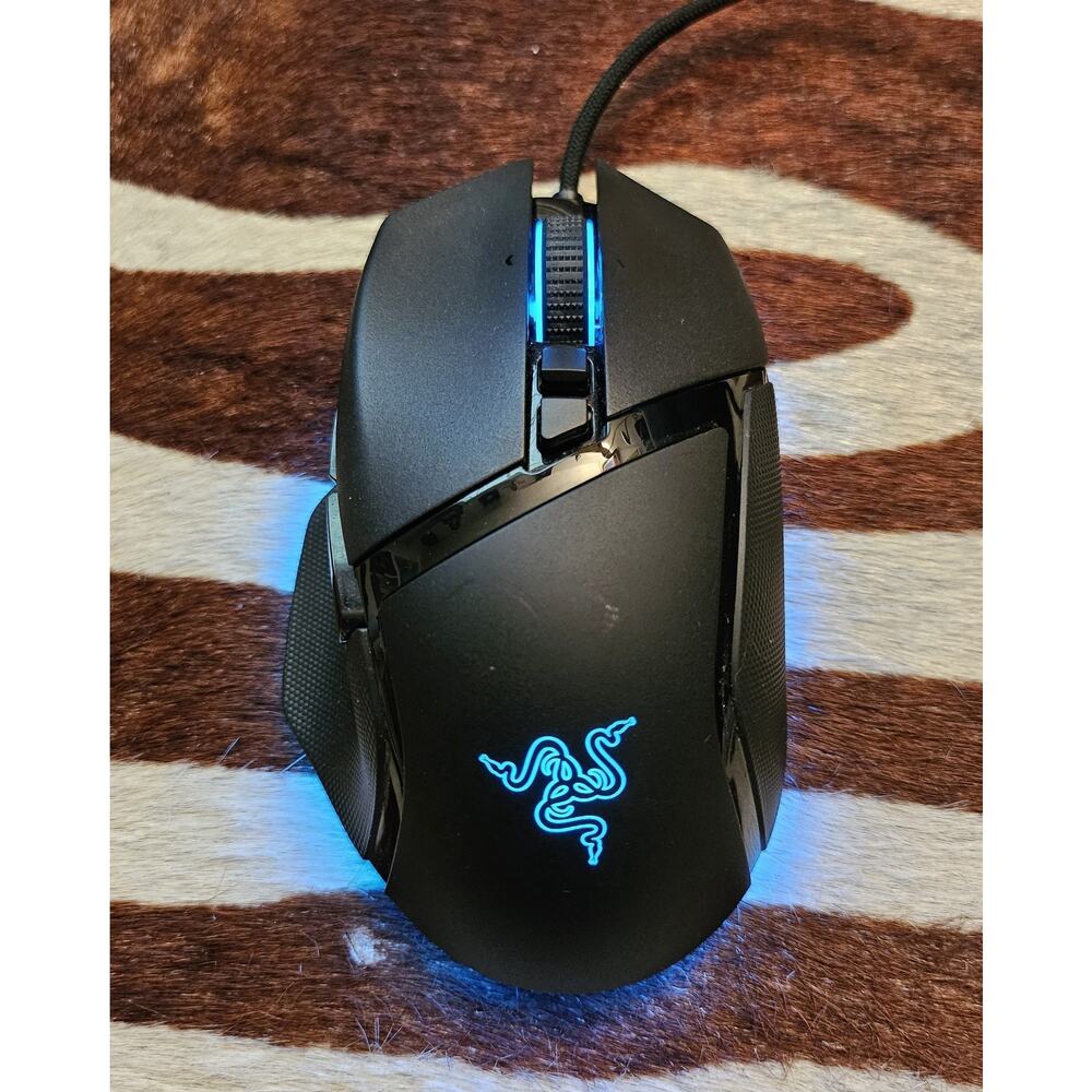 Razer Basilisk v3 Customizable Wired Ergonomic Gaming Mouse RZ01-0400